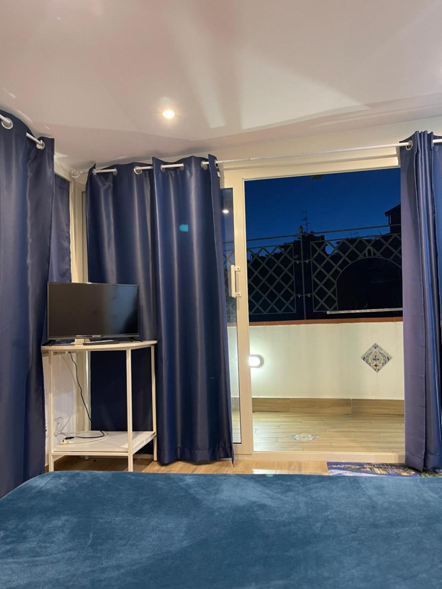 Taormina's Sun Appartement *