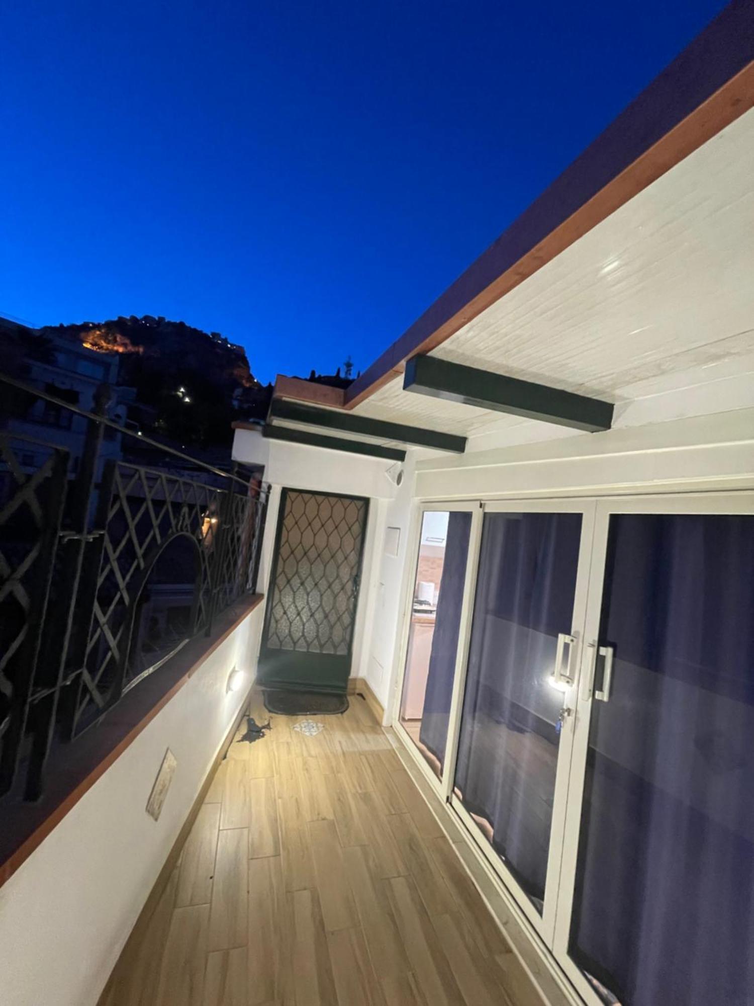 Taormina's Sun Appartement